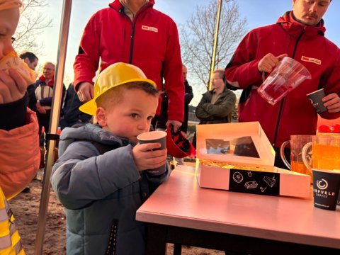 aaf6e4a2-5d8d-4fff-95a6-1d2459367047