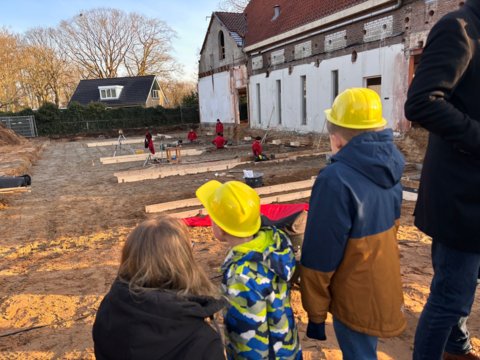 af5bca47-4eb1-462f-927b-ee2dc13b0c89